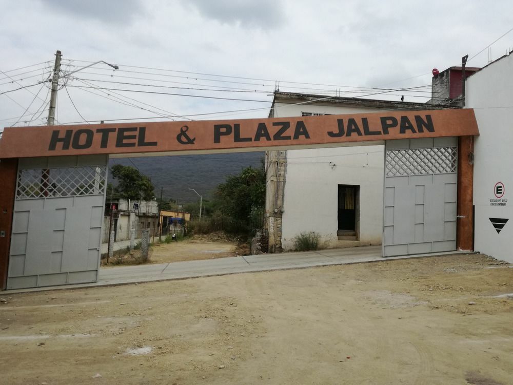 Hotel Y Plaza Jalpan Zewnętrze zdjęcie